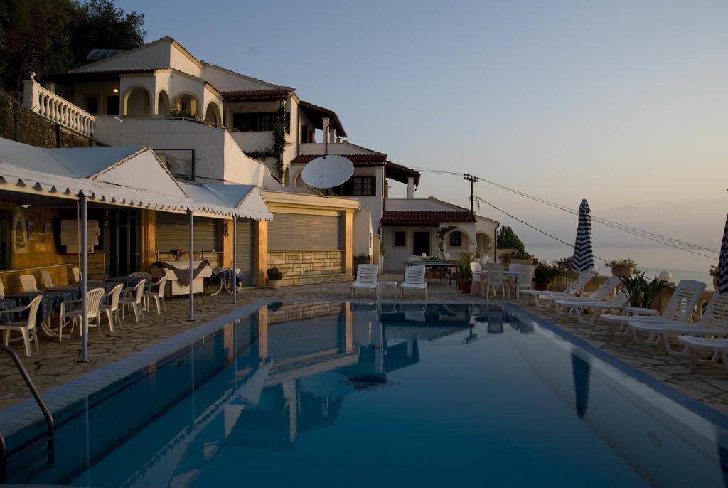 Oniro Villas Корфу Екстериор снимка